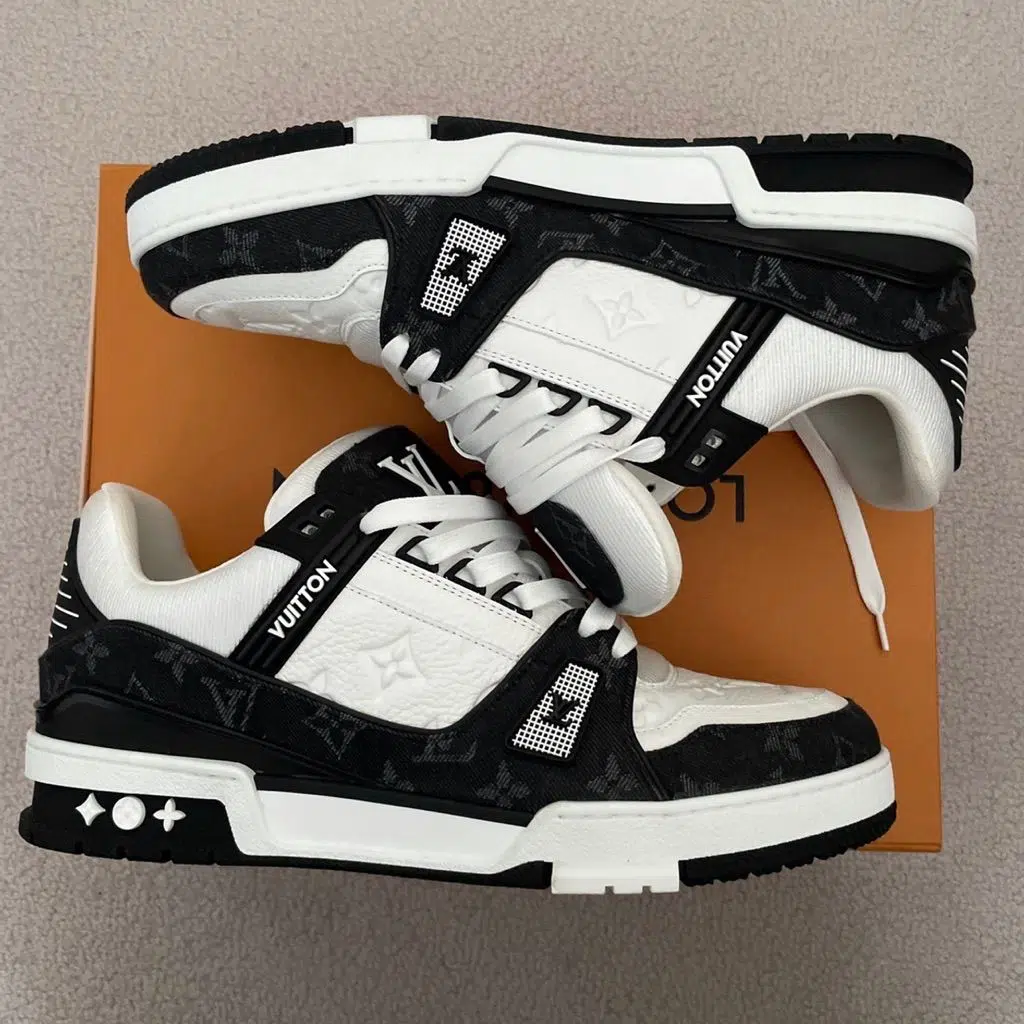 Louis Vuitton Sneaker – Noir / Blanc