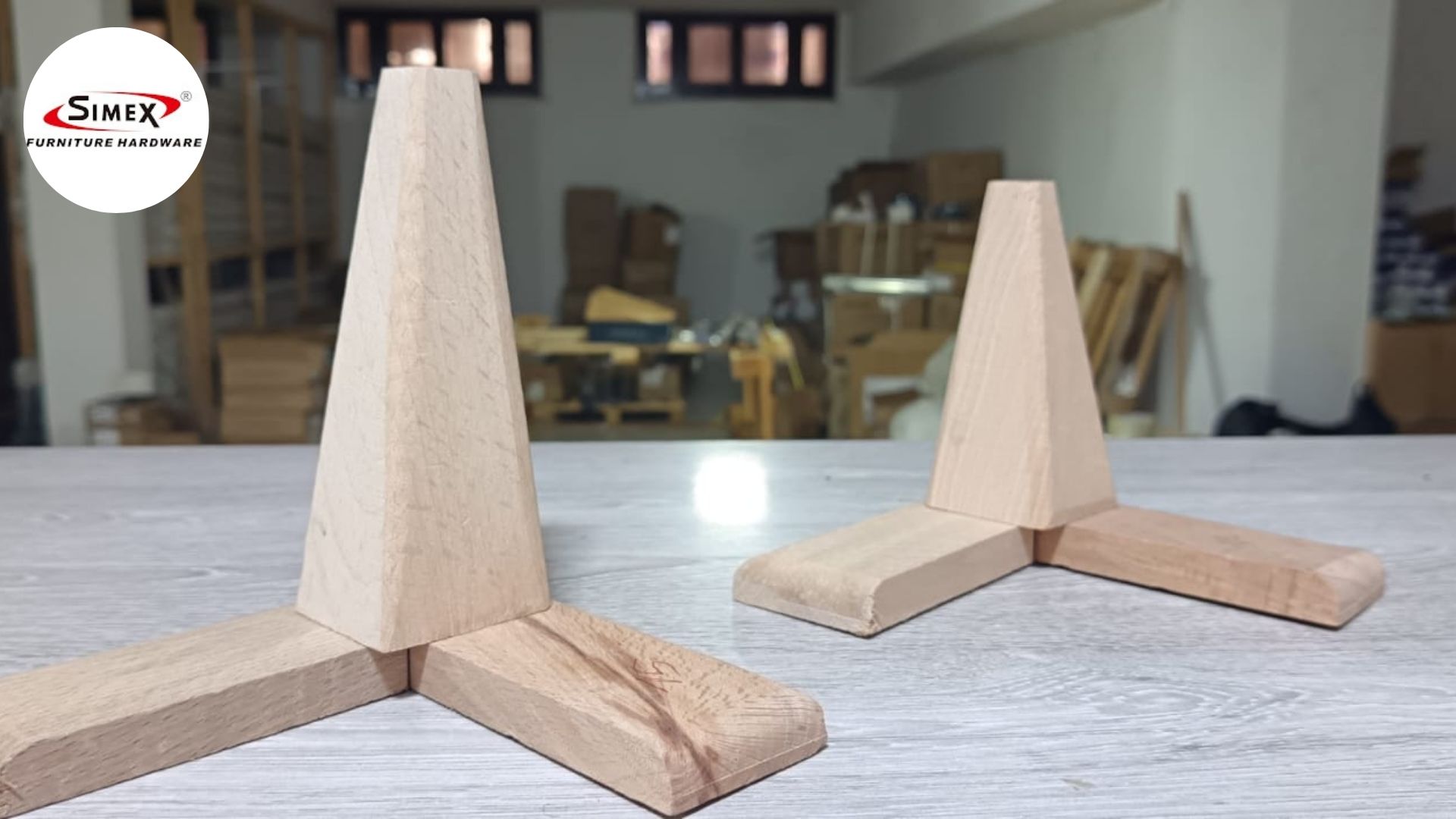 🛠️ Demi-Rond Classique – Simplicité & Élégance pour Vos Meubles !