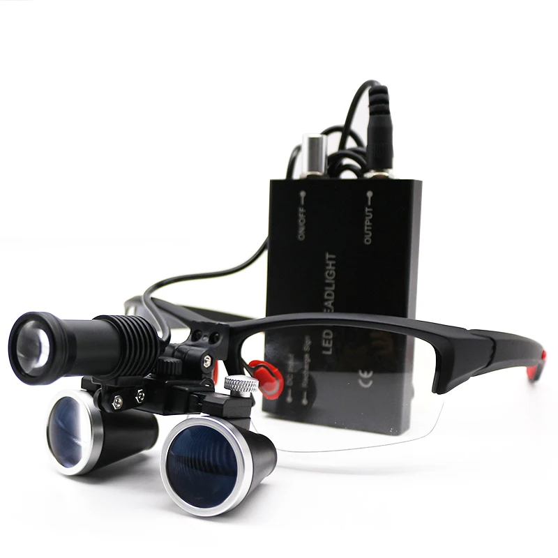 Loupes de laboratoire médical