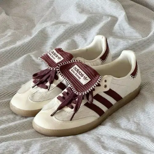 Adidas Samba – L’icône intemporelle en version multicolore