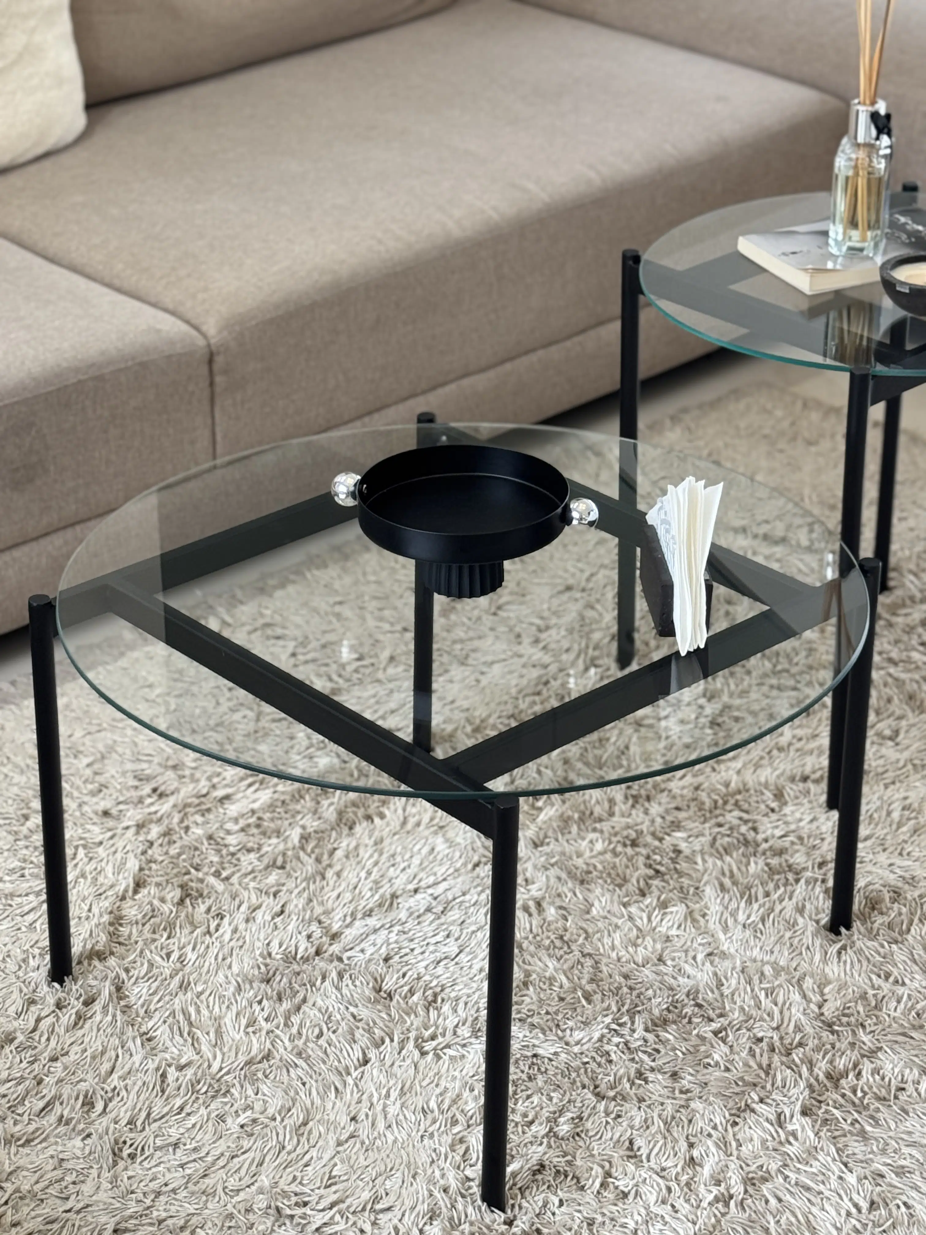Table basse Oscar GM – Elegance et fonctionnalite