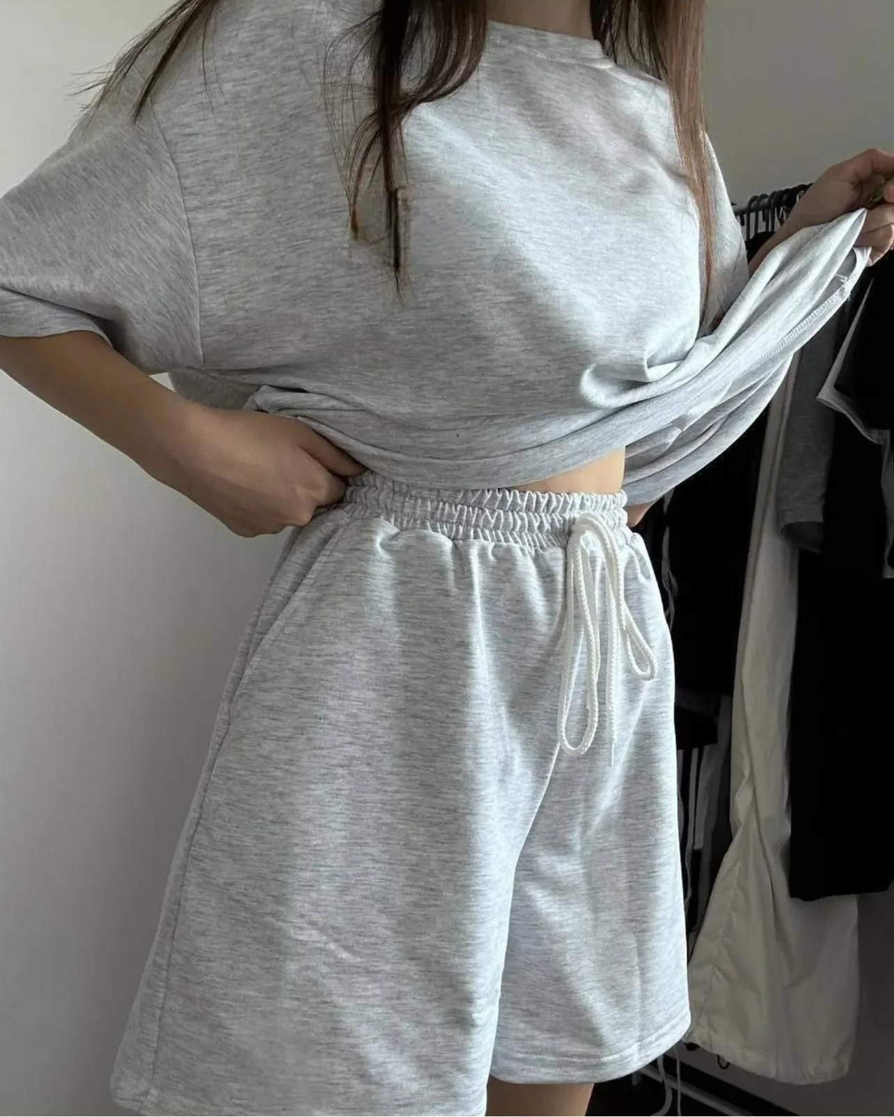 Basic outfit