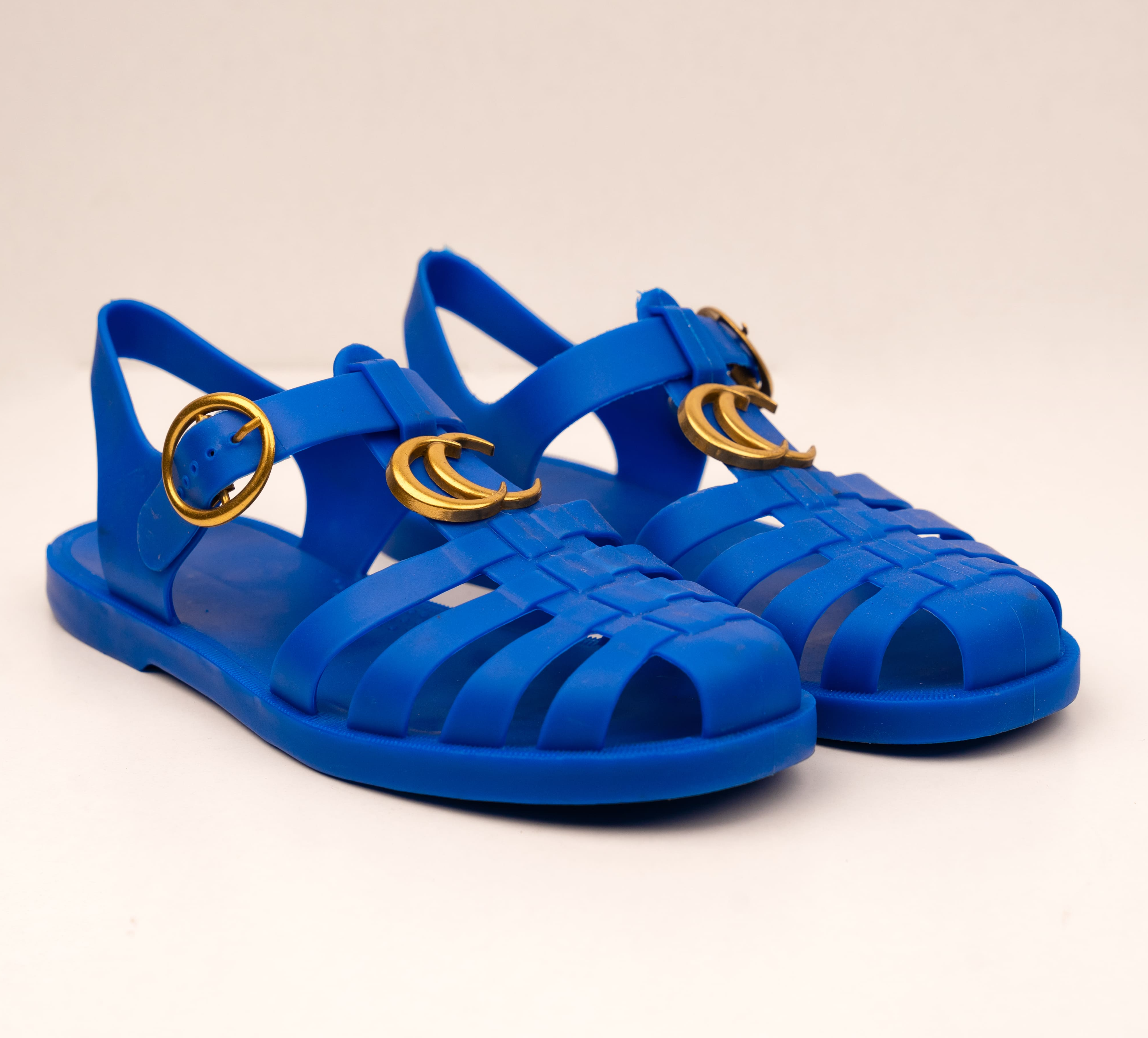 Sandales En Plastique Pour Adulte - Plage, Mer, été - Antidérapantes Et Confortables - Fermeture Boucle - PVC Léger
