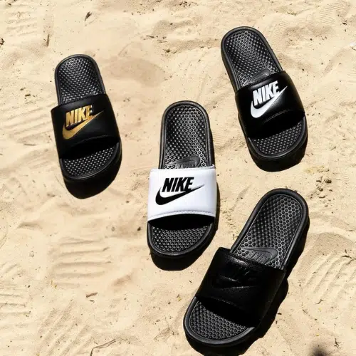 Claquettes Nike – Confort et style au quotidien