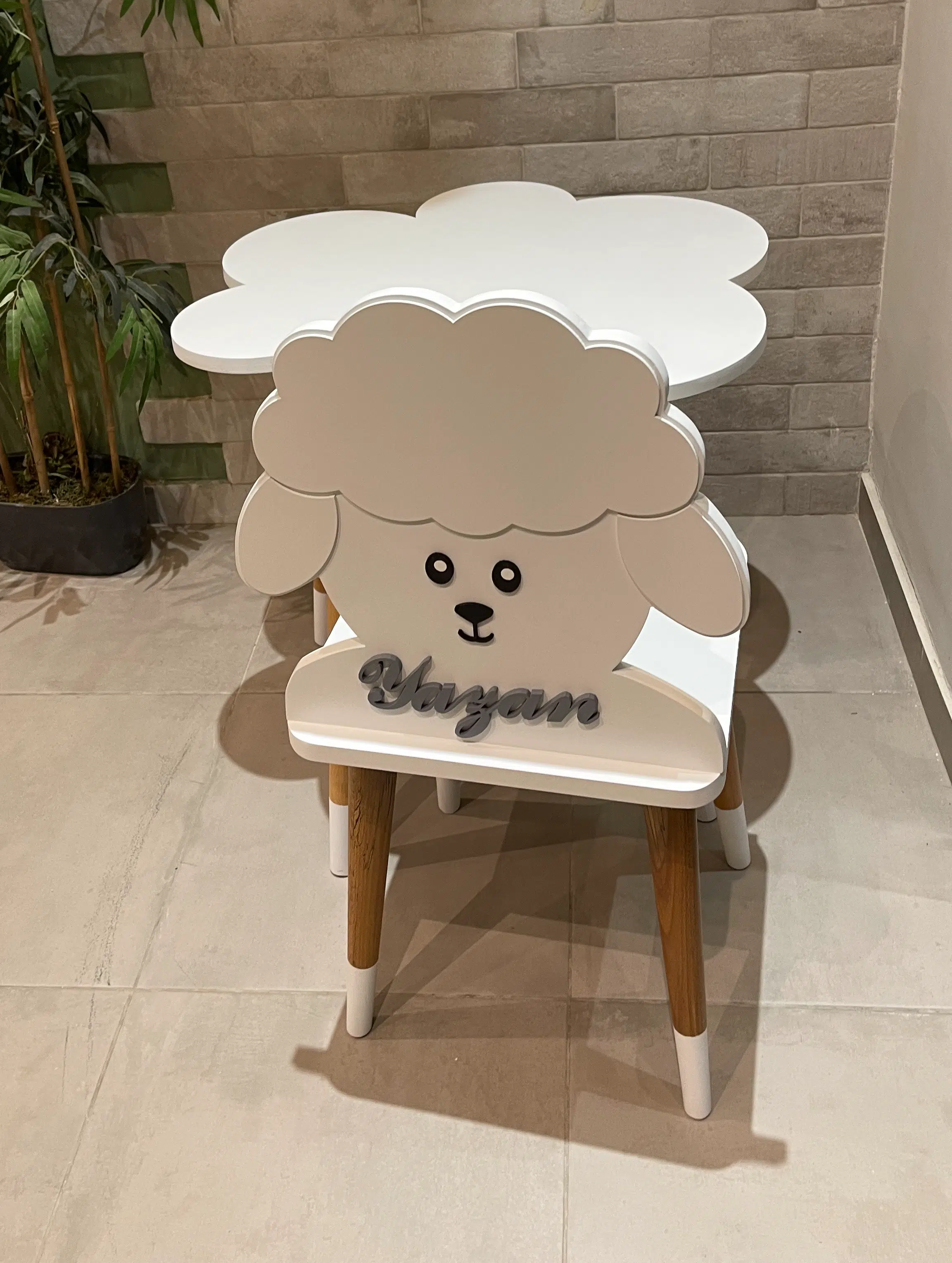 Table + Chaise Enfant Personnalisée (3-7 ans)