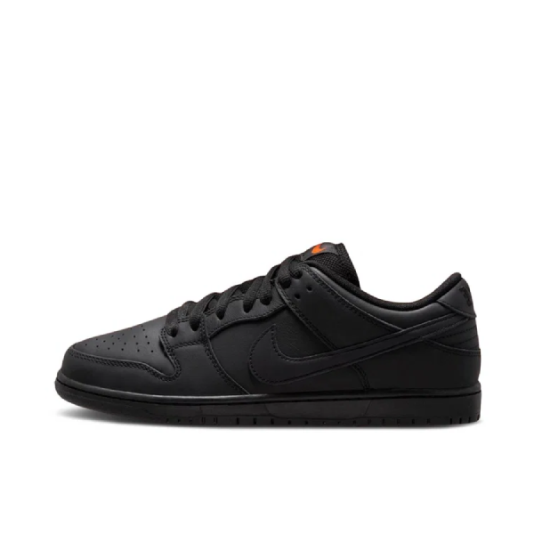 Nike SB Dunk Low Pro Triple Black