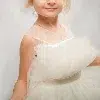 Robe Princesse Blanche avec Traîne – Réf 1 – Tailles 2-9 ans