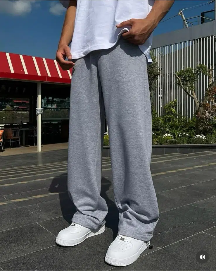 Tenue basic T-Shirt oversize et Baggy