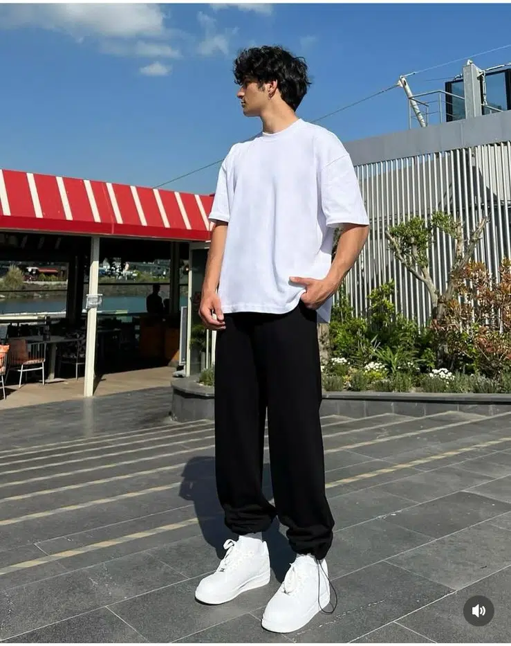 Tenue basic T-Shirt oversize et Baggy