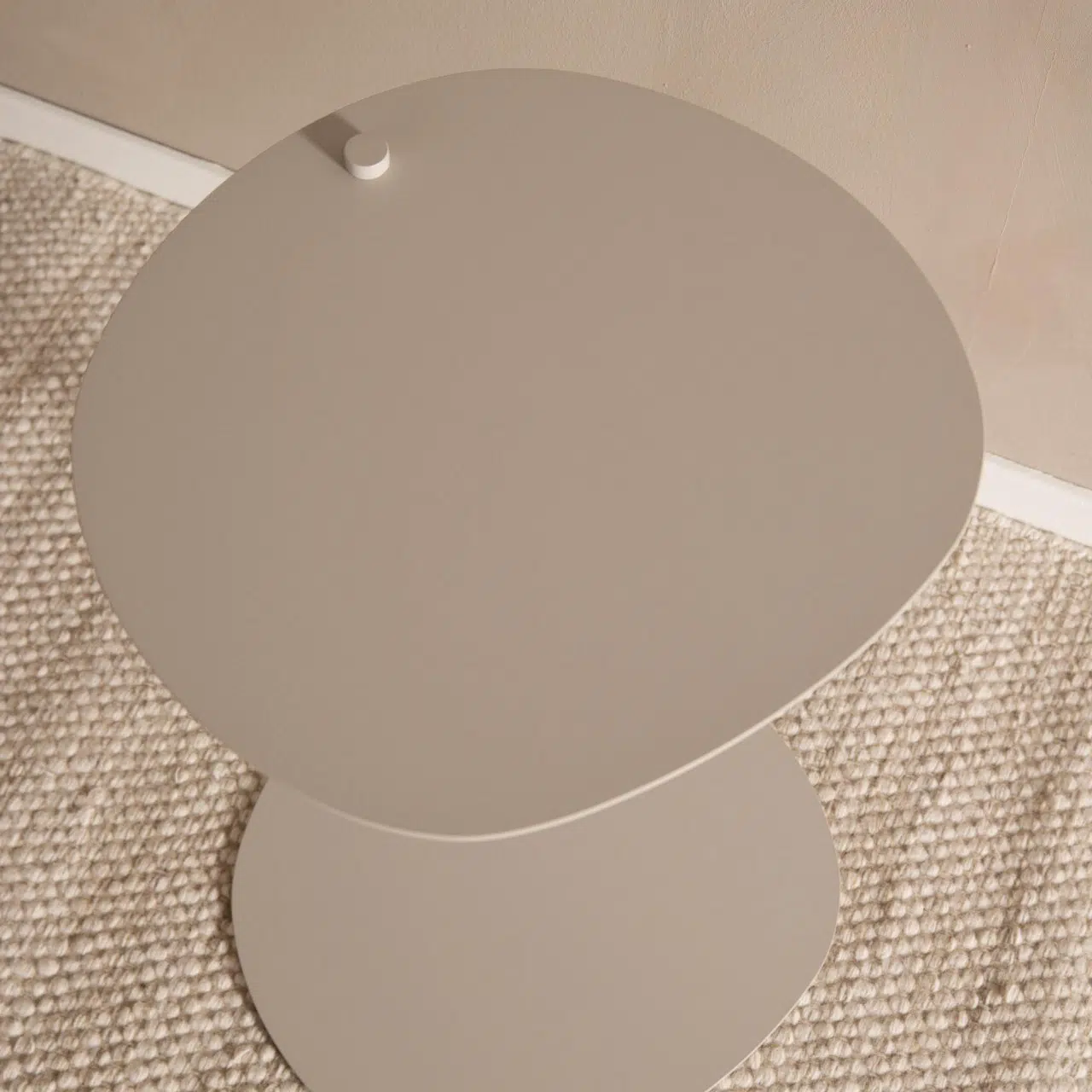 Table D’appoint En Metal Beige