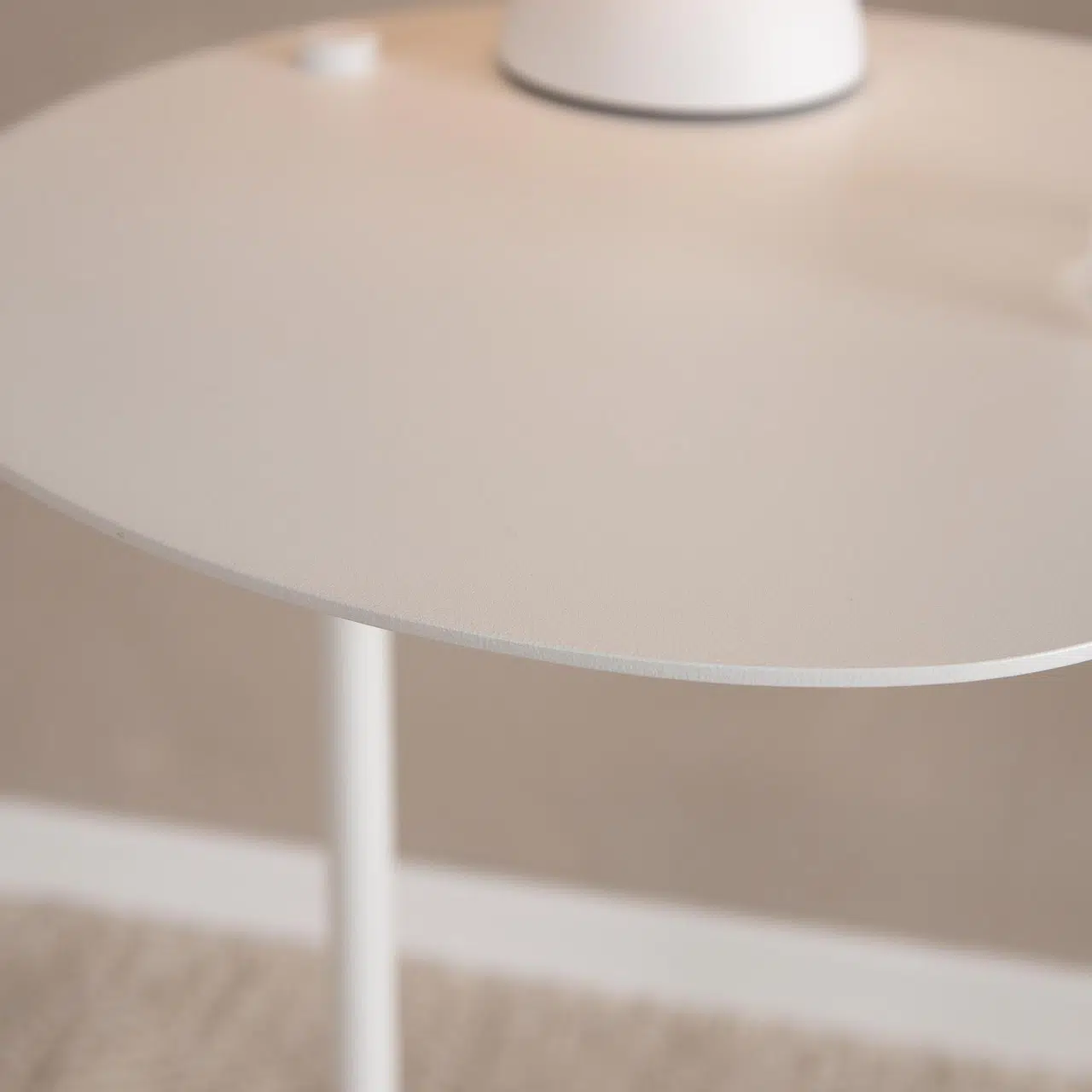 Table D’appoint En Metal Blanc