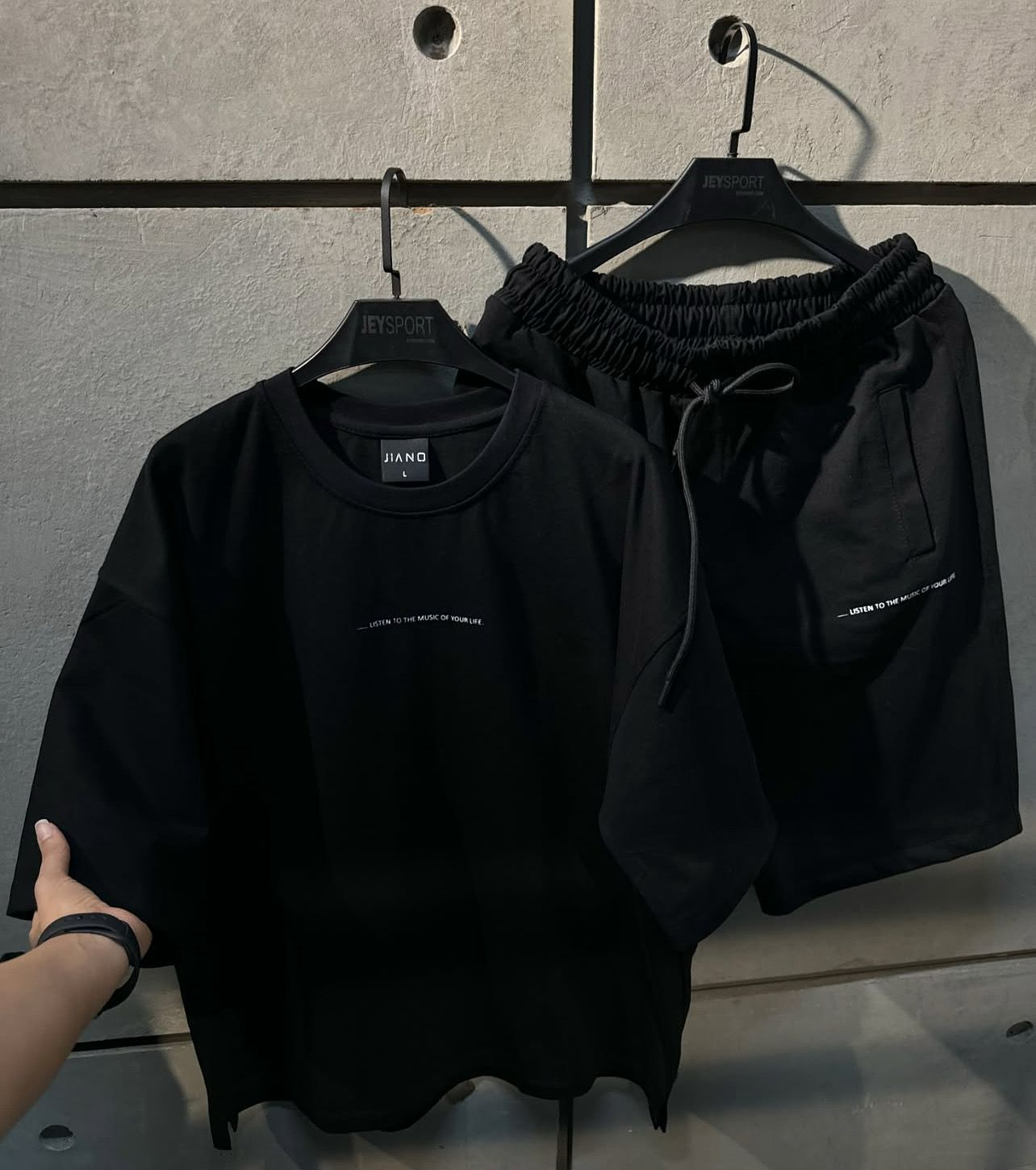 Listen to the music outfit