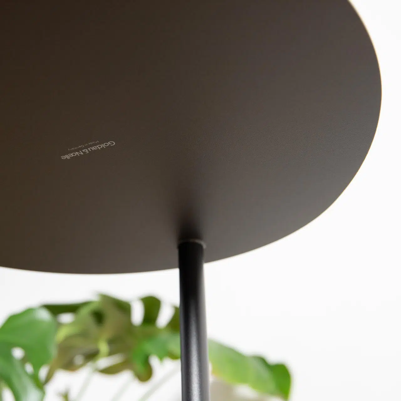 Table D’appoint En Metal Noir