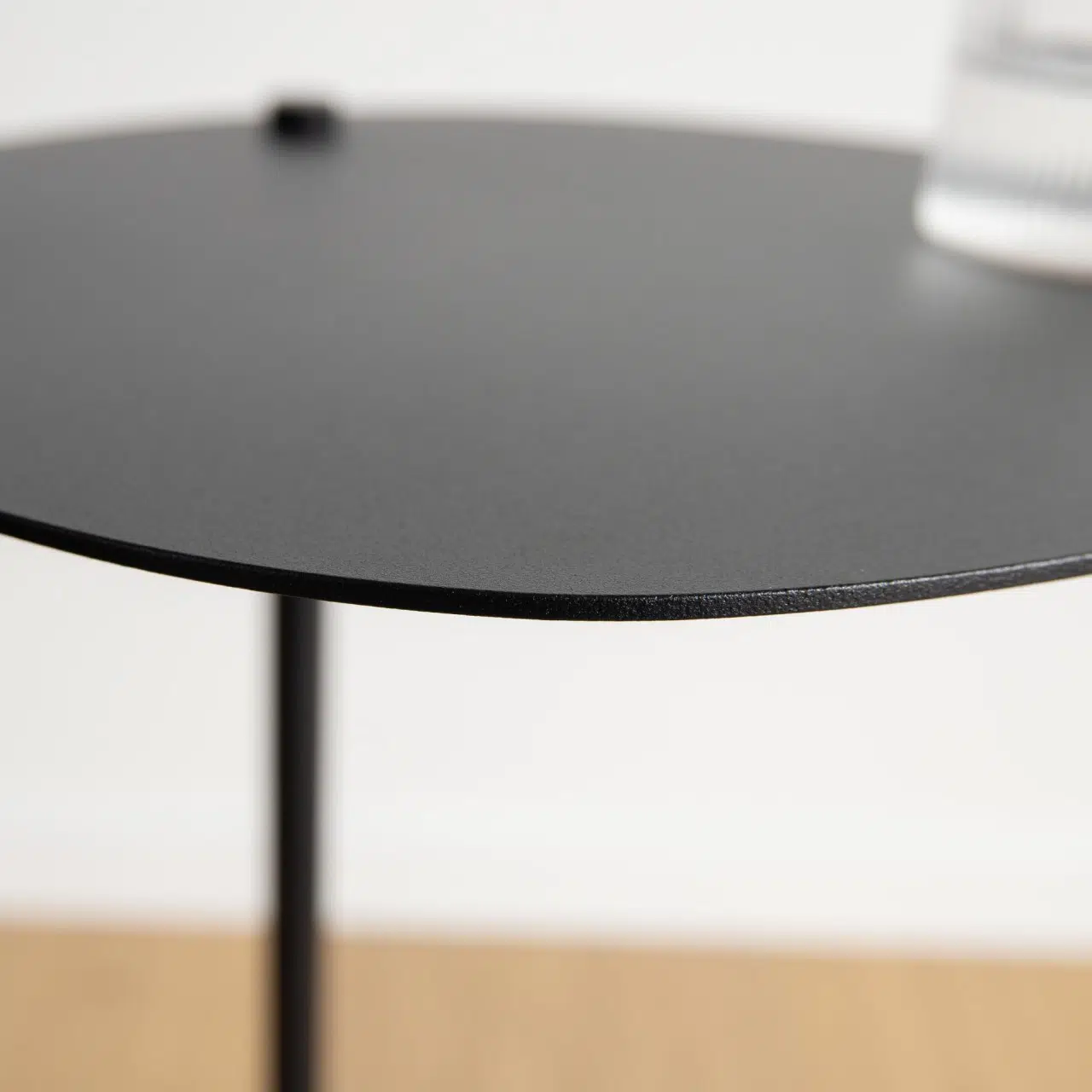 Table D’appoint En Metal Noir