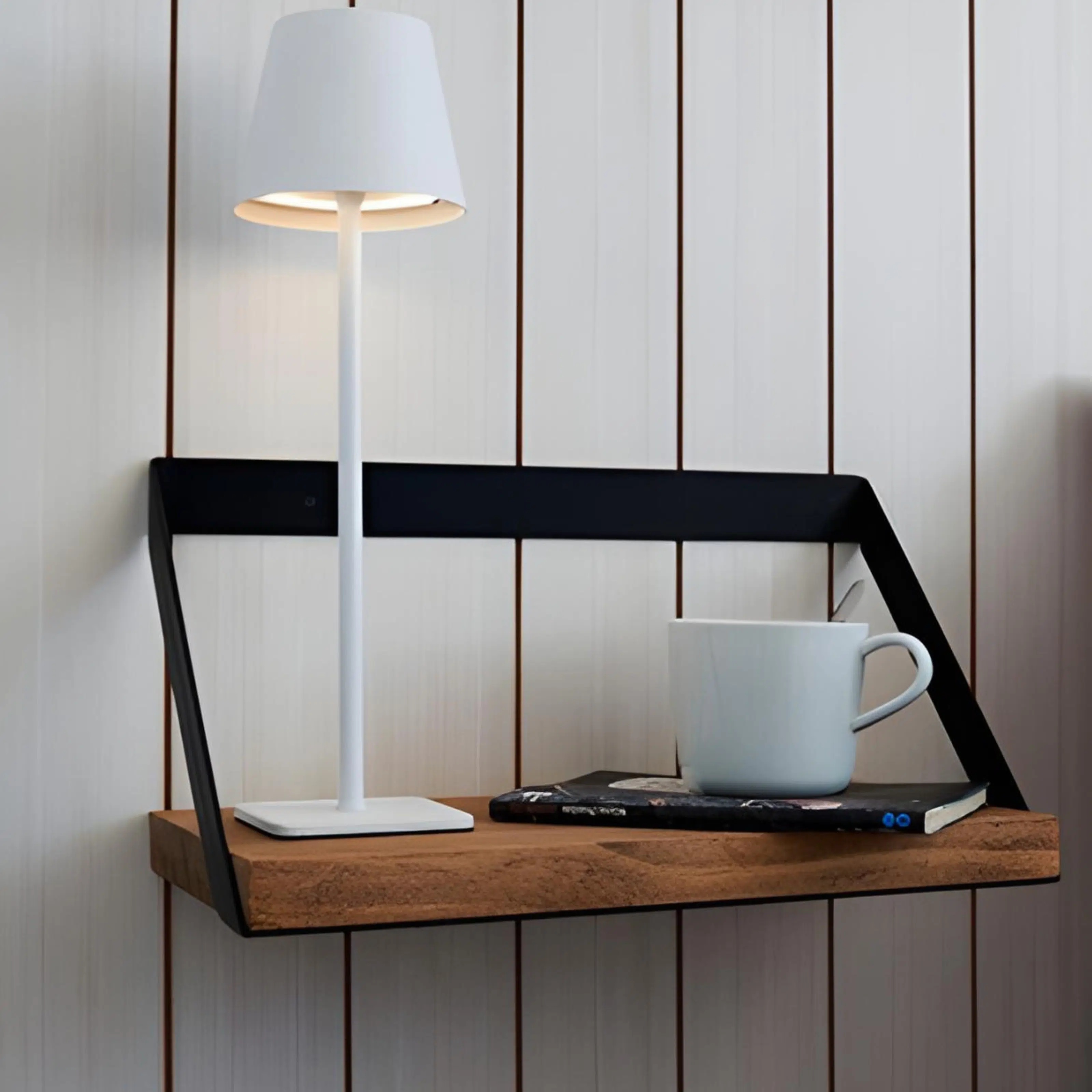 Etagere murale industrielle en bois & metal