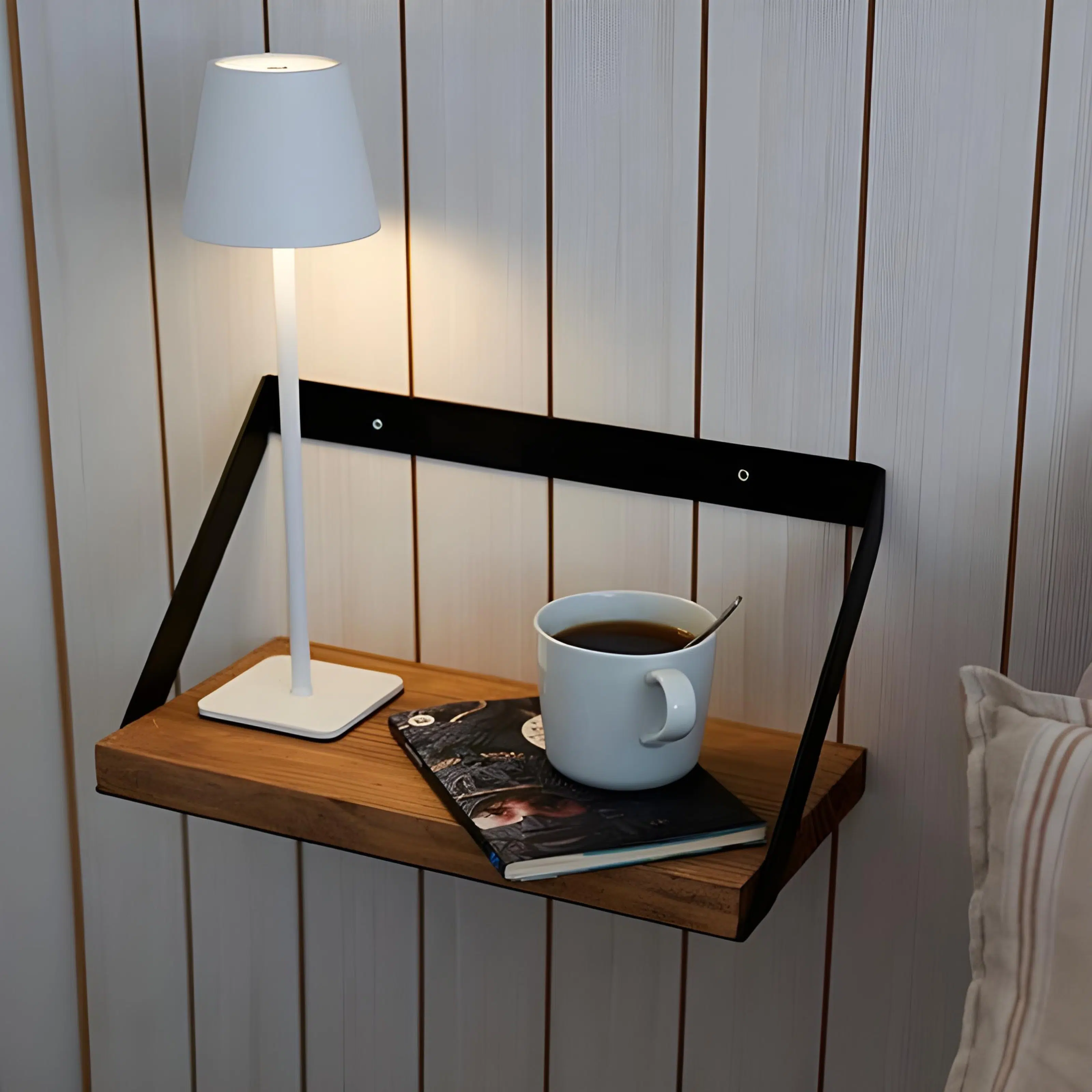 Etagere murale industrielle en bois & metal