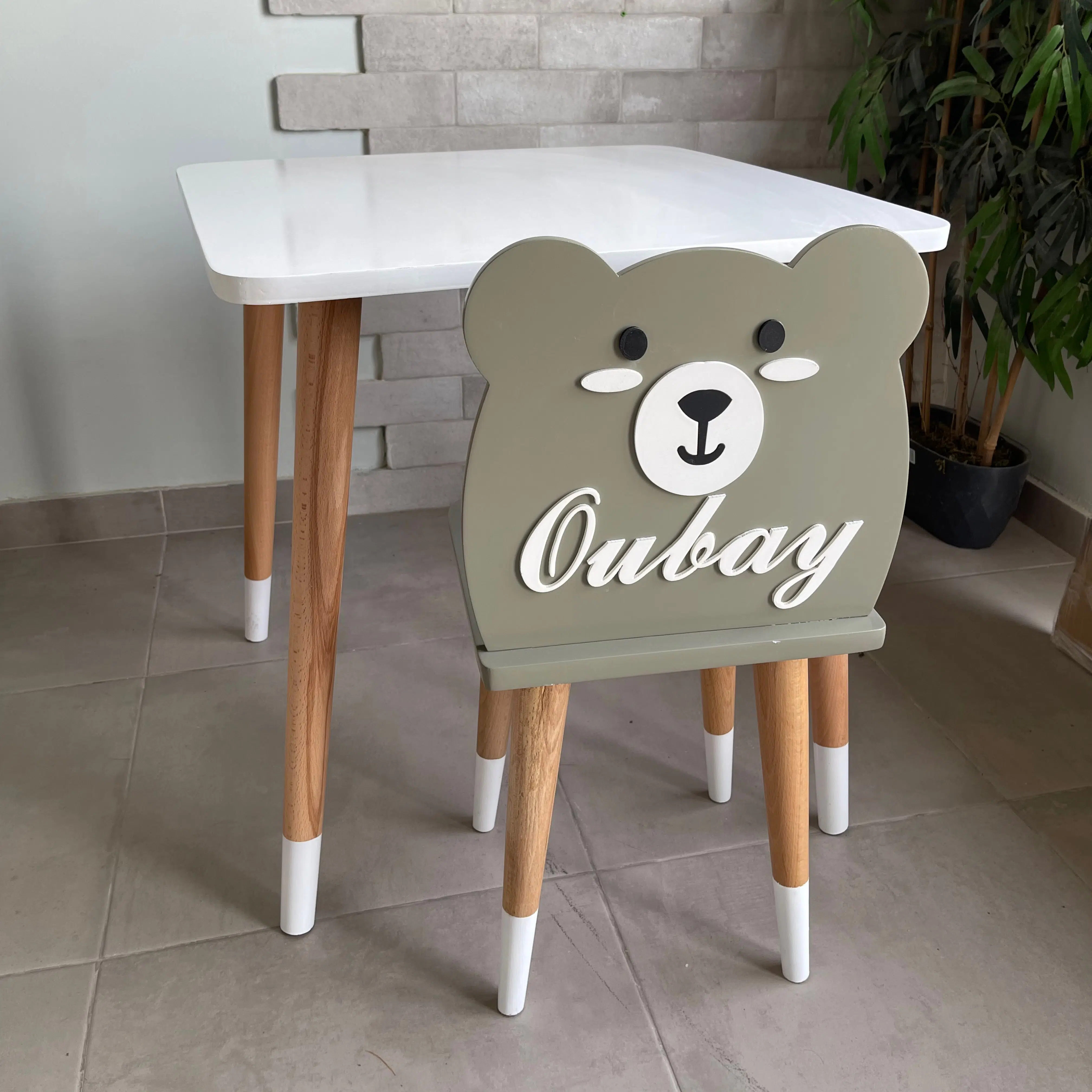 Table + Chaise Enfant Personnalisée (3-7 ans)